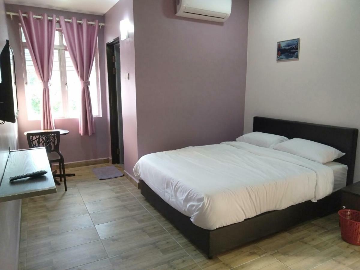 Teluk Panglima Garang Purple Dream Home מראה חיצוני תמונה