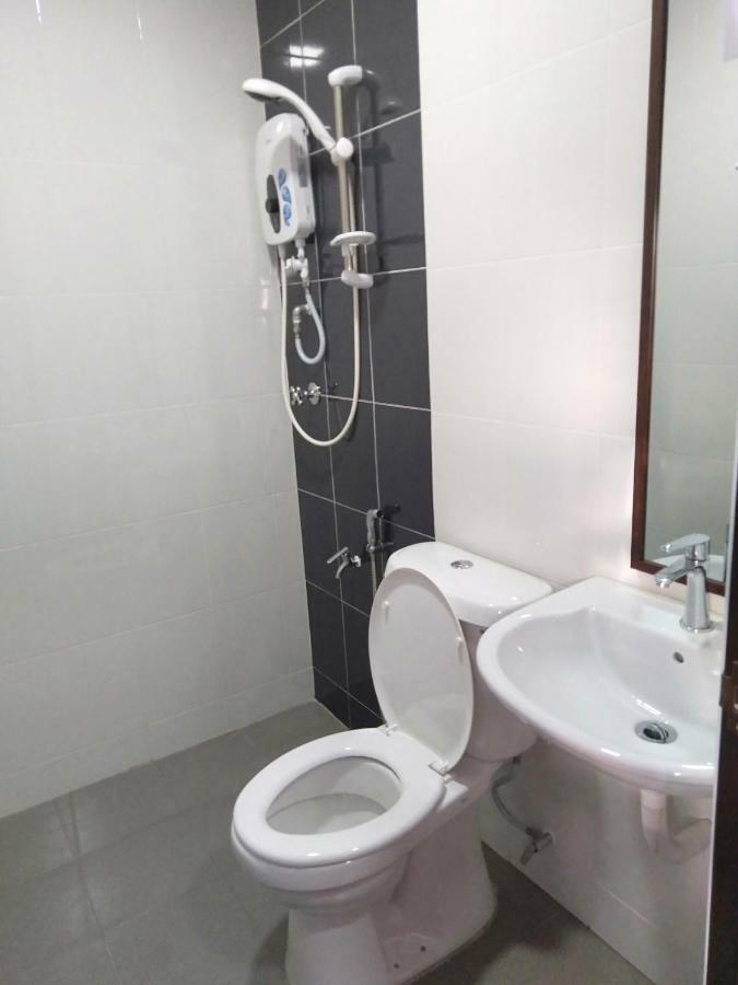 Teluk Panglima Garang Purple Dream Home מראה חיצוני תמונה